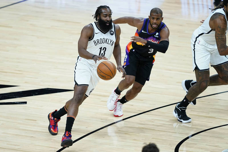  班凯罗强势两双魔术战胜活塞结束对手三连胜步伐